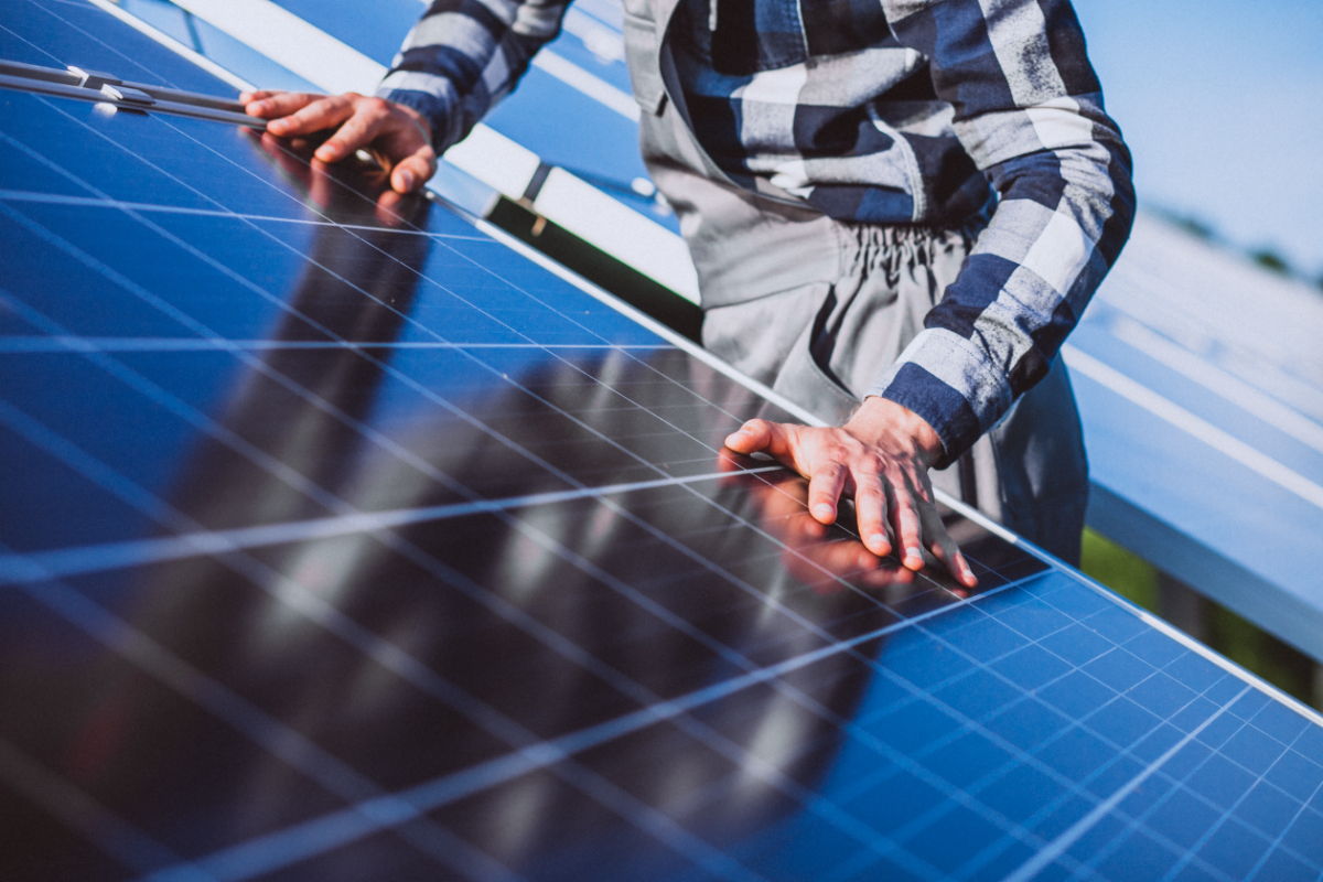 Solar Panels versus Traditional Energy Solar Panels versus Traditional Energy
